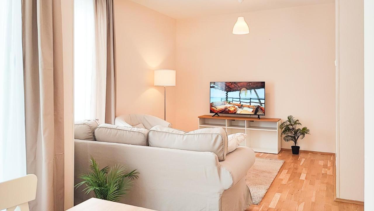 Filinhome Papa Suite 5 Nowy Sad Zewnętrze zdjęcie